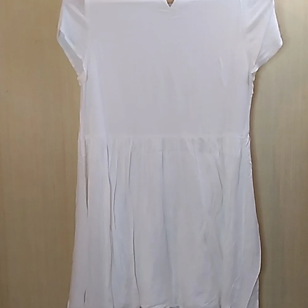 Blue Rain Francesca's Women's Ivory embroidered dress in size XS 100% Rayon - Picture 3 of 8